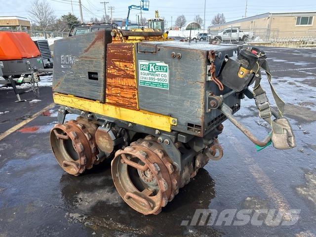 Bomag BMP851 Pinnasetihendajad