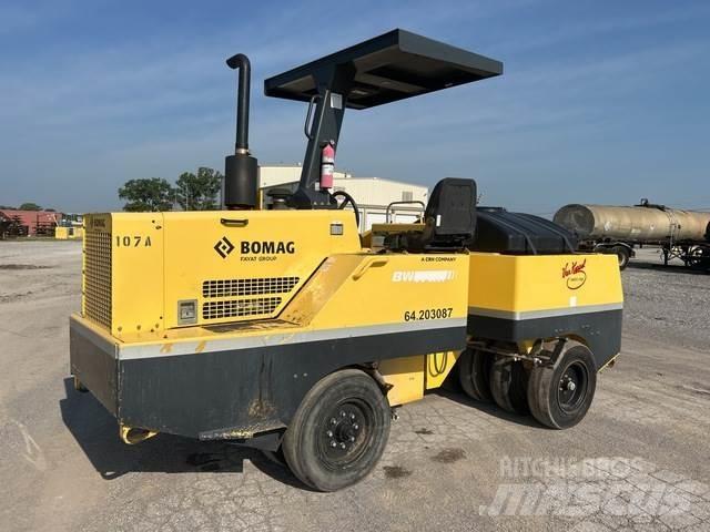 Bomag BW11RH Pneumorehvidega rullid