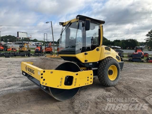 Bomag BW177D-5 Ühe trumliga rullid