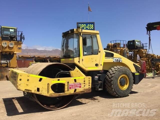 Bomag BW219DH-4 Ühe trumliga rullid