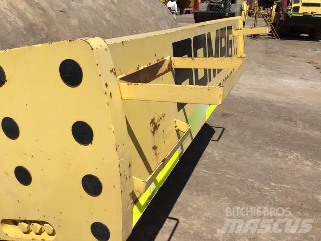 Bomag BW219DH-4 Ühe trumliga rullid