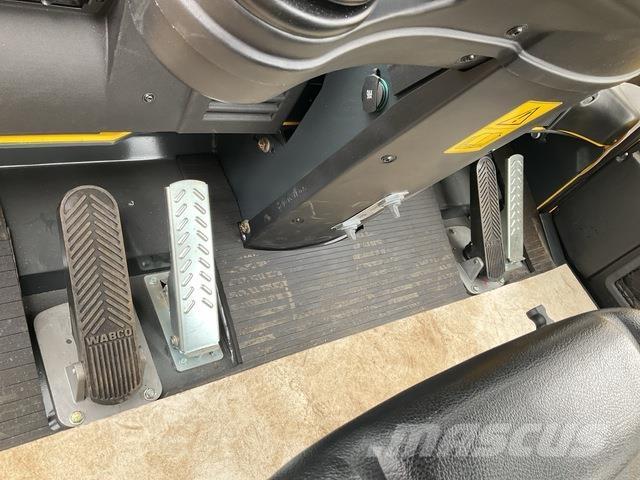 Bomag BW24RH Kombineeritud rullid