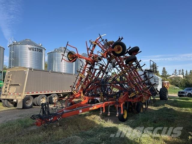 Bourgault 8810 Külvikud