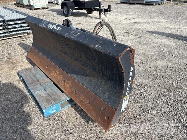 Bradco 88861 Buldooserid