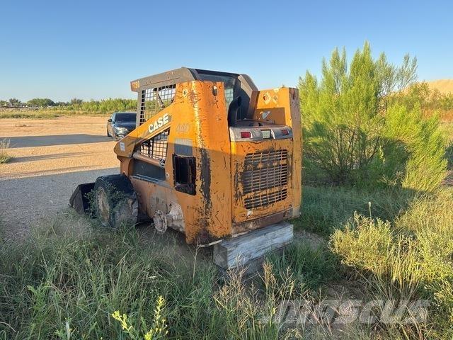 CASE 440 Kompaktlaadurid