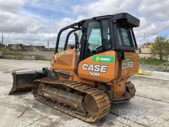 CASE 650M Buldooserid