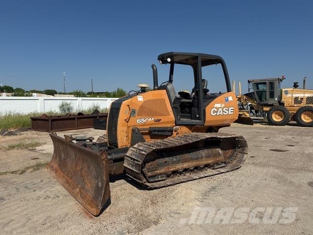 CASE 650M LGP Buldooserid