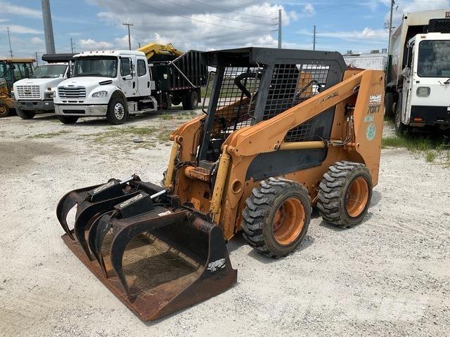 CASE 70XT Kompaktlaadurid