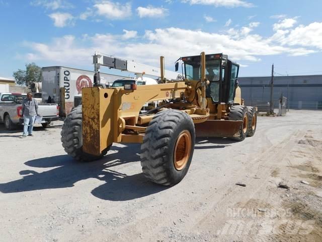 CASE 885 Greiderid