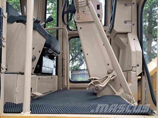 CAT 140H Greiderid