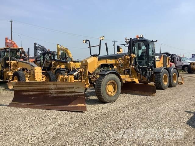 CAT 140M AWD Greiderid
