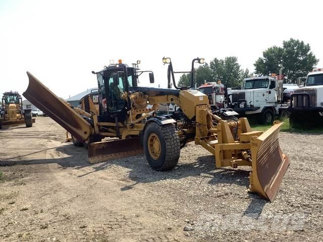 CAT 140M AWD Greiderid