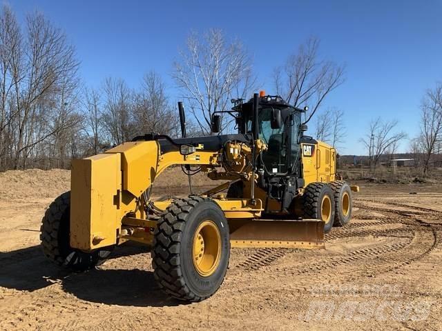 CAT 140M3 Greiderid