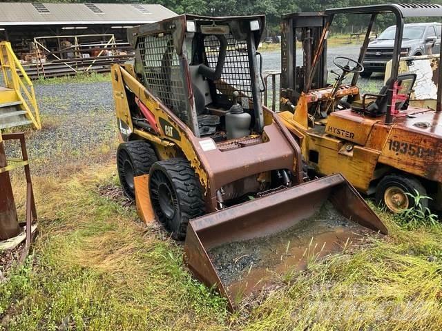 CAT 226B Kompaktlaadurid