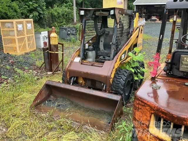 CAT 226B Kompaktlaadurid