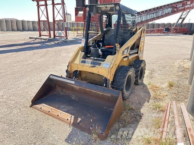 CAT 226B2 Kompaktlaadurid