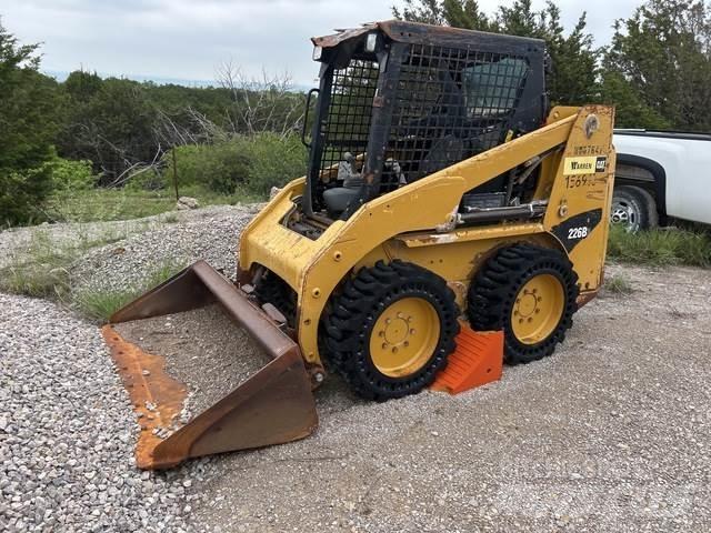 CAT 226B3 Kompaktlaadurid