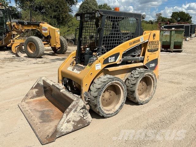 CAT 226B3 Kompaktlaadurid