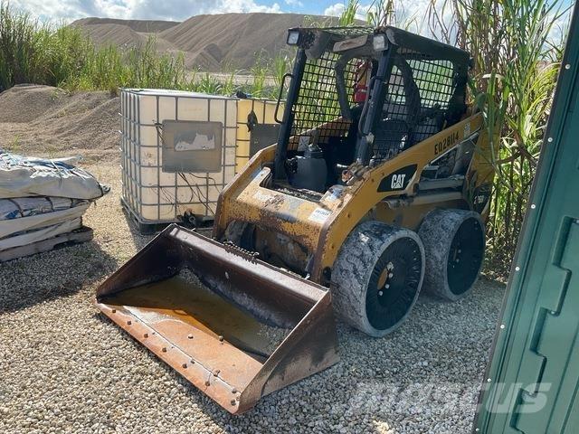 CAT 226B3 Kompaktlaadurid