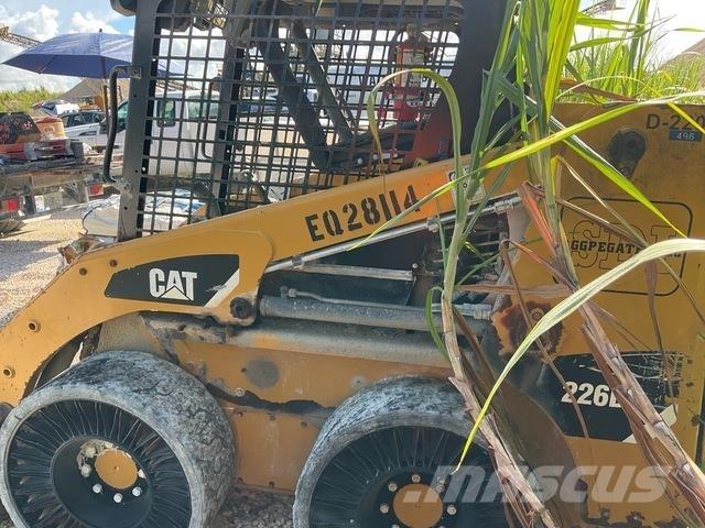 CAT 226B3 Kompaktlaadurid