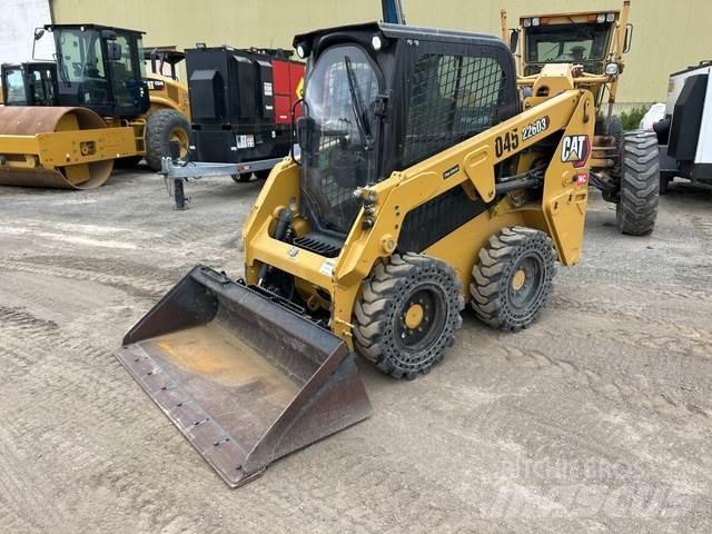 CAT 226D3 Kompaktlaadurid