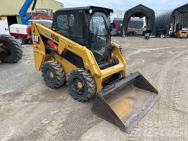 CAT 226D3 Kompaktlaadurid