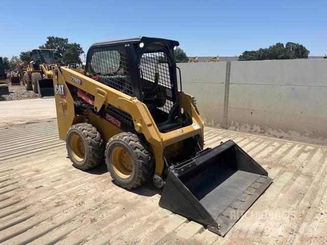 CAT 226D3 Kompaktlaadurid