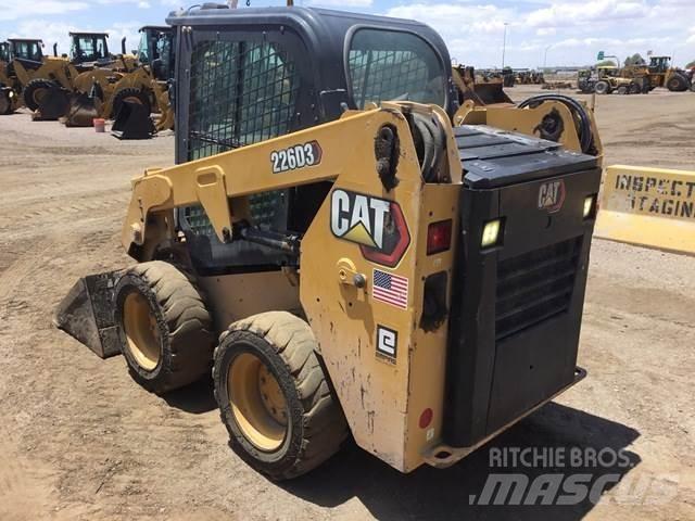 CAT 226D3 Kompaktlaadurid