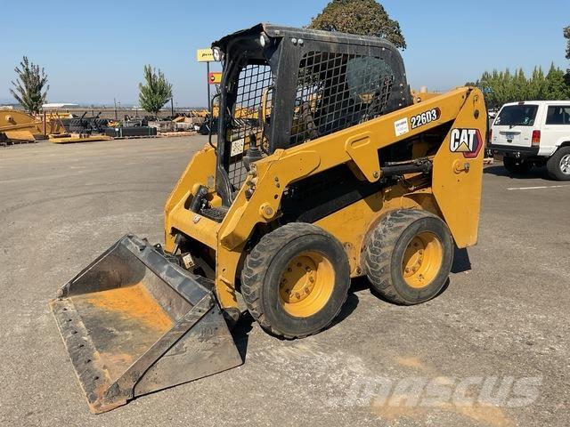 CAT 226D3 Kompaktlaadurid