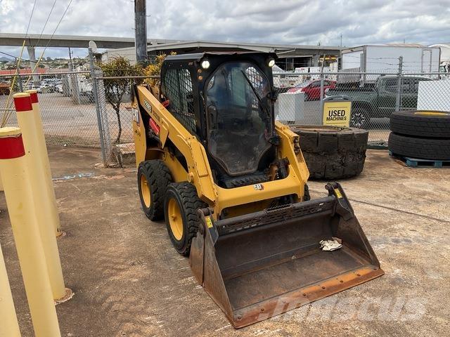 CAT 226D3 Kompaktlaadurid