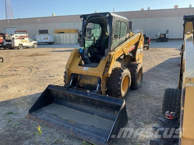 CAT 236D Kompaktlaadurid