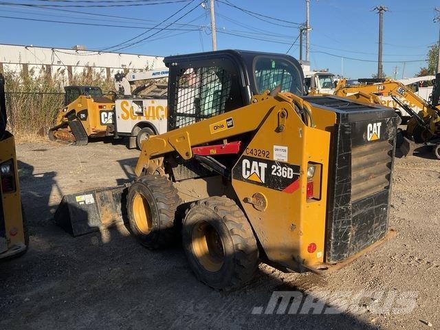 CAT 236D Kompaktlaadurid
