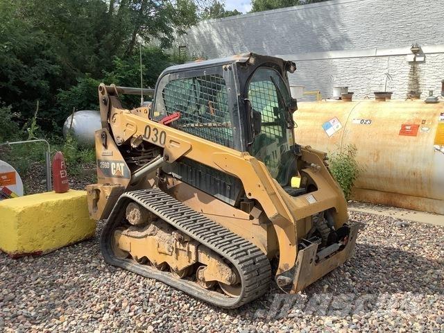 CAT 259D Kompaktlaadurid