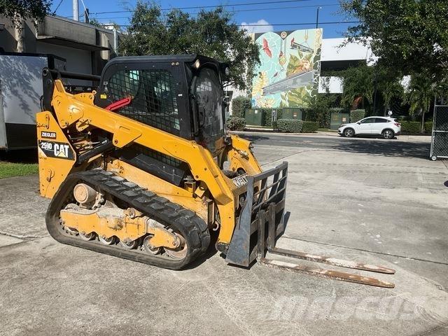 CAT 259D Kompaktlaadurid
