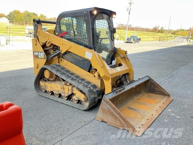 CAT 259D Kompaktlaadurid