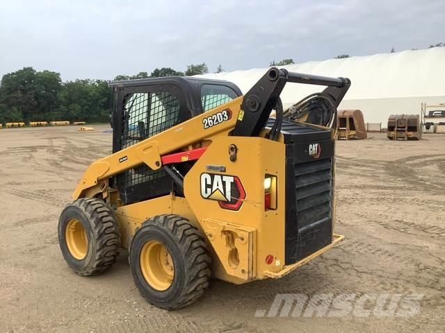 CAT 262D3 Kompaktlaadurid