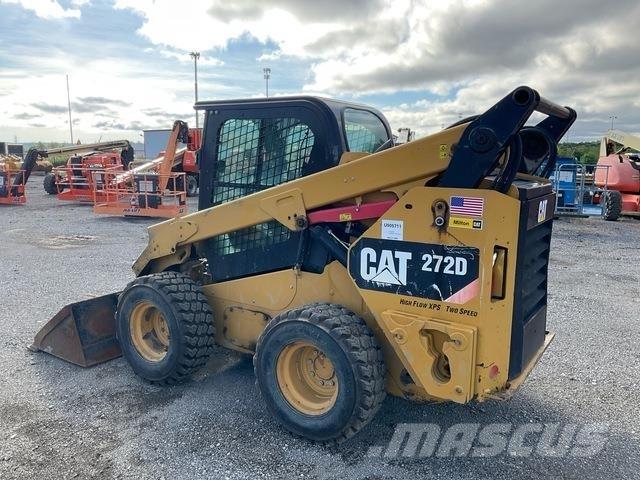 CAT 272D Kompaktlaadurid