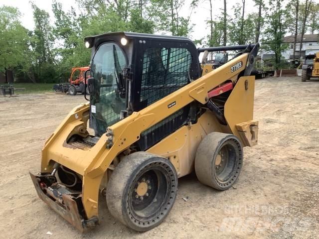 CAT 272D3 Kompaktlaadurid