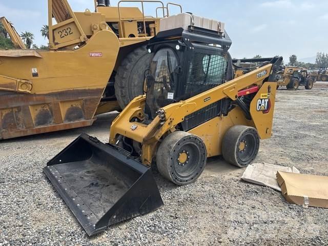 CAT 272D3 XE Kompaktlaadurid