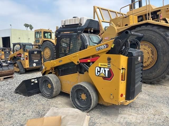 CAT 272D3 XE Kompaktlaadurid