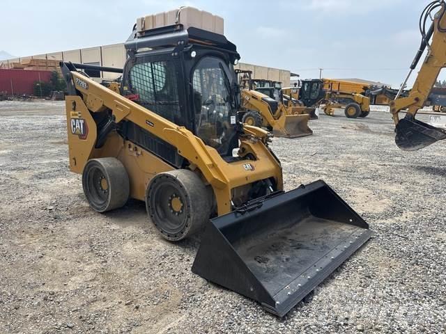 CAT 272D3 XE Kompaktlaadurid