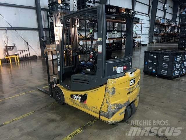 CAT 2ET3000 Elektritõstukid