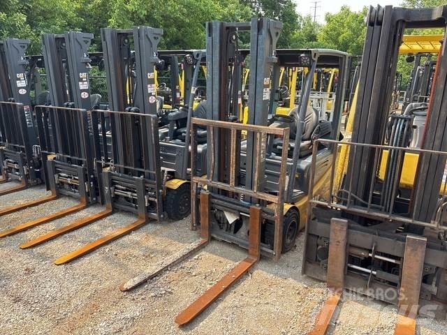 CAT 2ET4000 Elektritõstukid