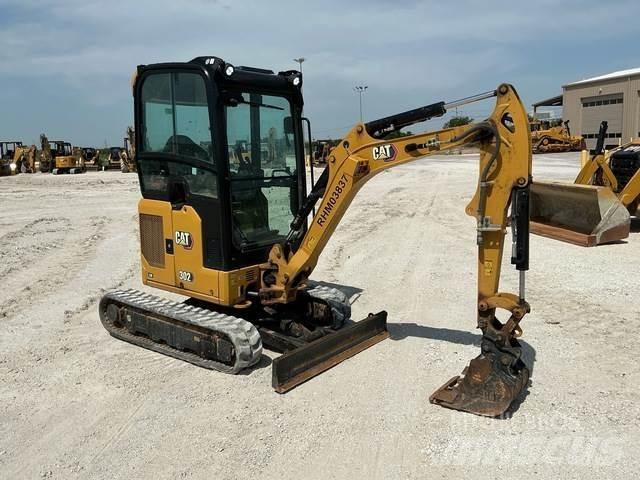 CAT 302 CR Roomikekskavaatorid