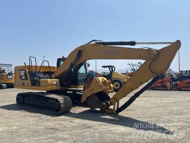 CAT 320 Roomikekskavaatorid