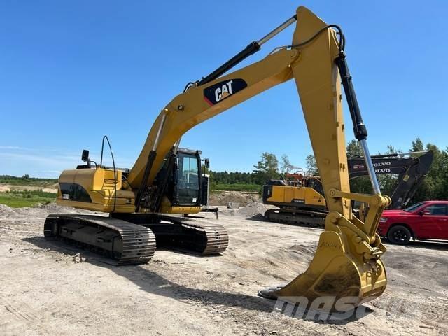 CAT 320 DL Roomikekskavaatorid