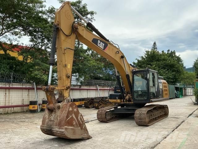 CAT 324E Roomikekskavaatorid