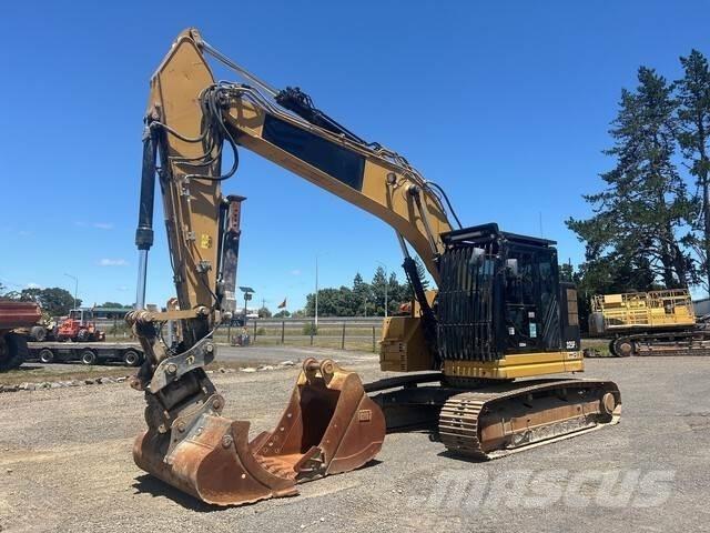 CAT 325FL CR Roomikekskavaatorid