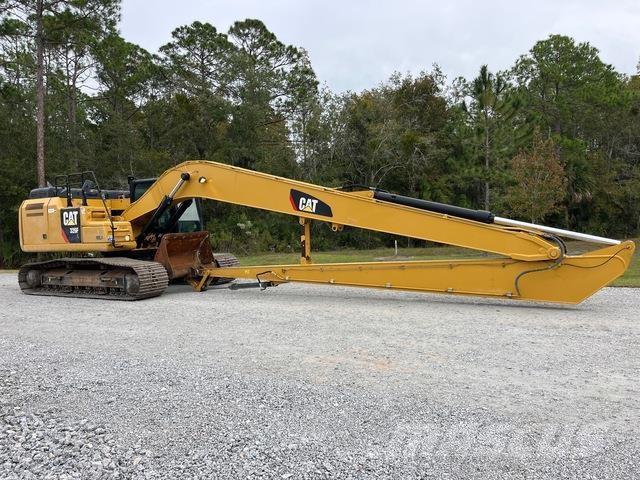 CAT 326FL Roomikekskavaatorid