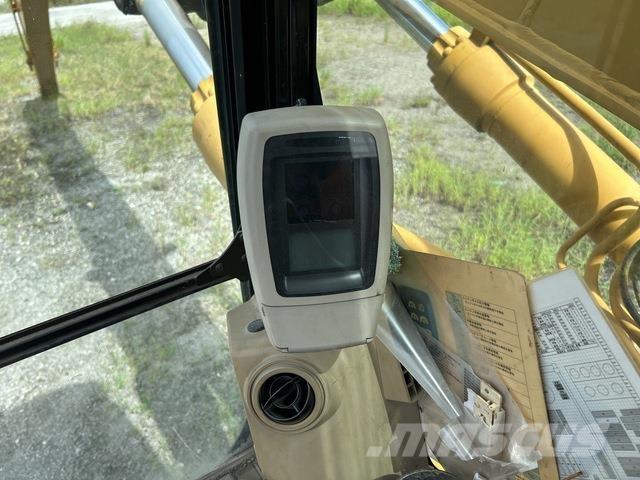 CAT 330 CL Roomikekskavaatorid